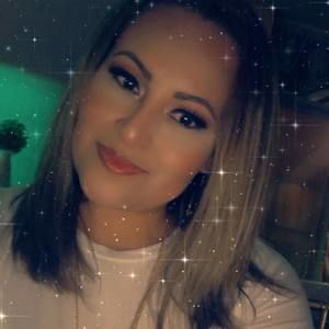 Meet your Posher, Lorena